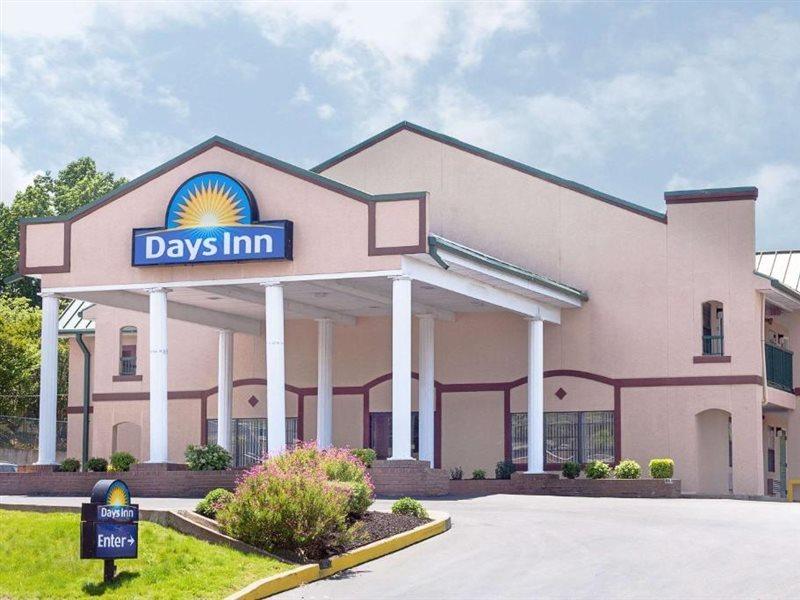 Days Inn By Wyndham Lexington Екстер'єр фото